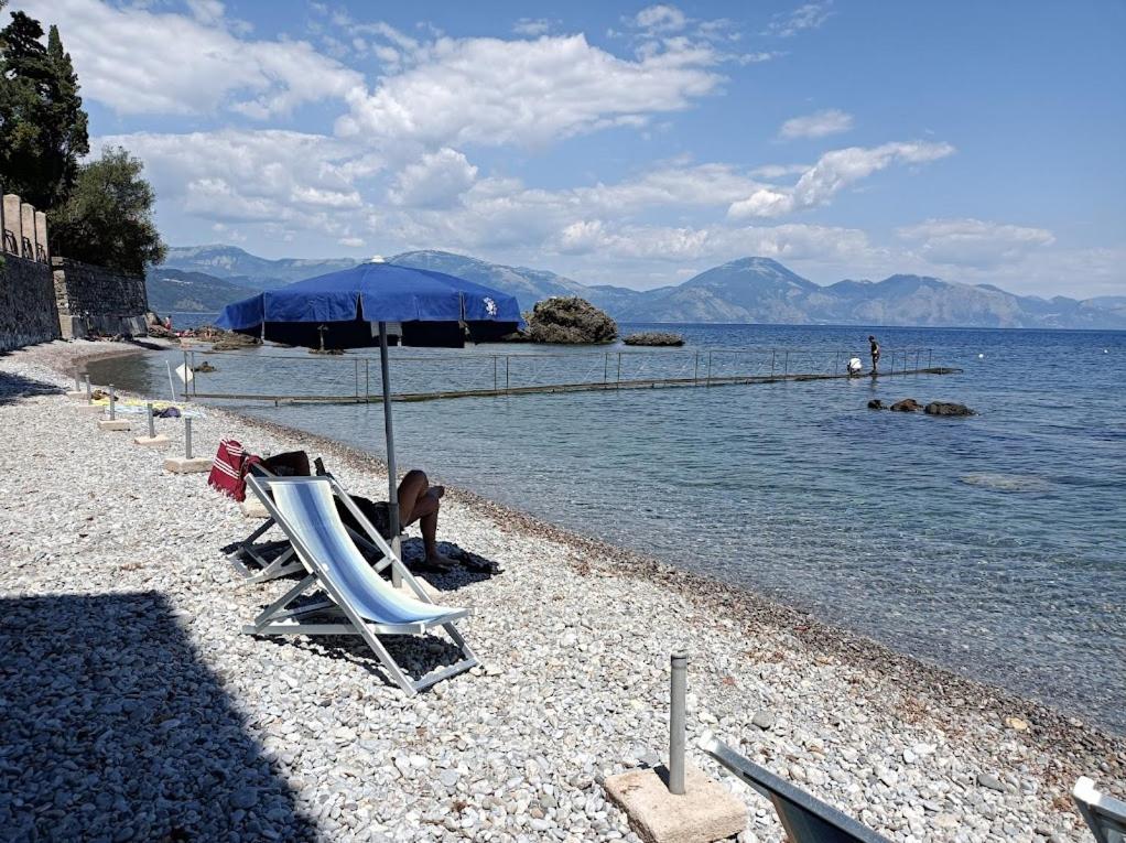 La Francesca Sud Un Villaggio"Glamping" Scario Bagian luar foto
